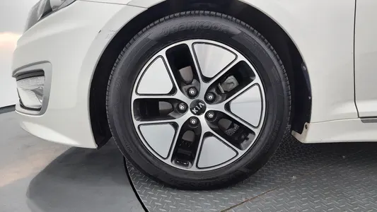 Kia K5 500h 2013 5