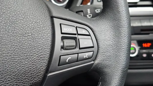 BMW 3 Series (F30) 320i 2014 15