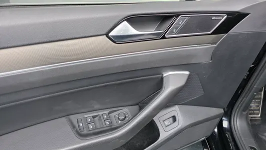 Volkswagen 아테온 2.0 TDI 2019 28