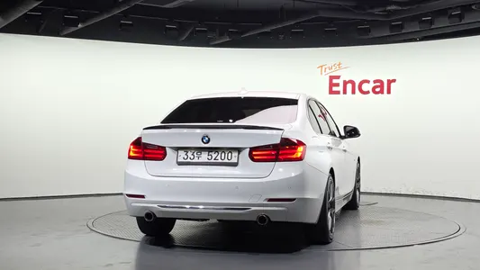 BMW 3 Series (F30) 320d 2014 4
