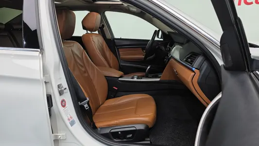 BMW 3 Series (F30) 320d 2014 11