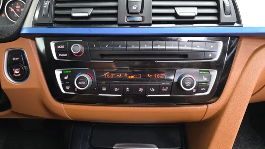 BMW 3 Series (F30) 320d 2014 18