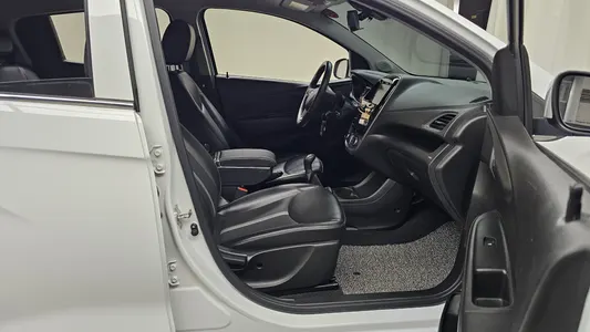Chevrolet Spark LT 2019 26