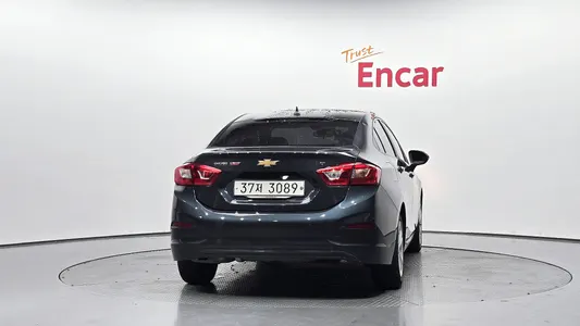 Chevrolet 크루즈 1.4 LT 2017 4