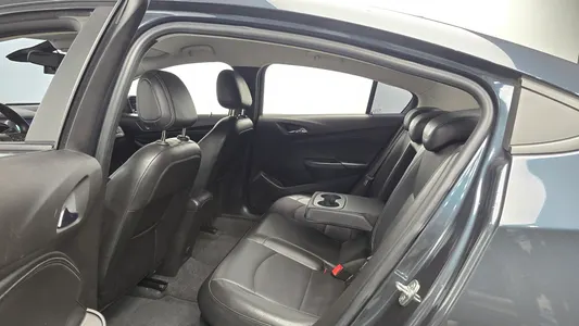 Chevrolet 크루즈 1.4 LT 2017 12