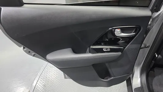Kia 니로 1.6 HEV 2021 25