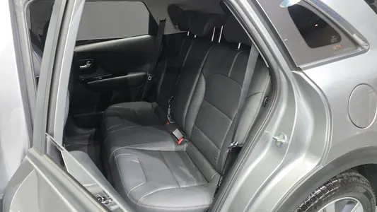 Kia 니로 1.6 HEV 2021 26