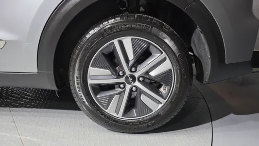 Kia 니로 1.6 HEV 2021 21