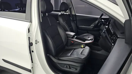 Kia 니로 플러스 2023 26