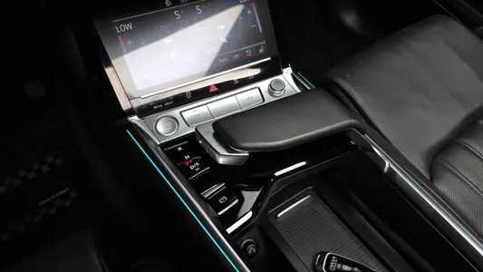 Audi e- 55 2020 9