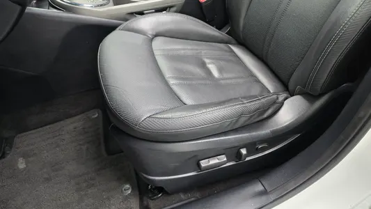 Kia R 2WD 2013 32