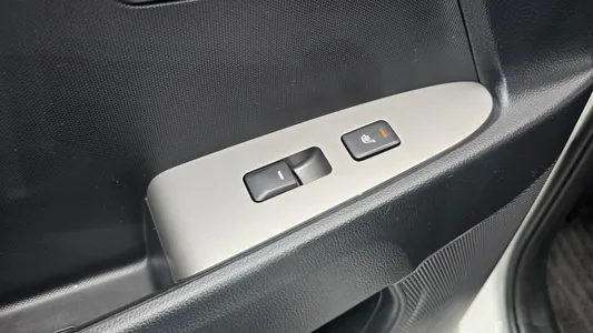 Kia R 2WD 2013 29