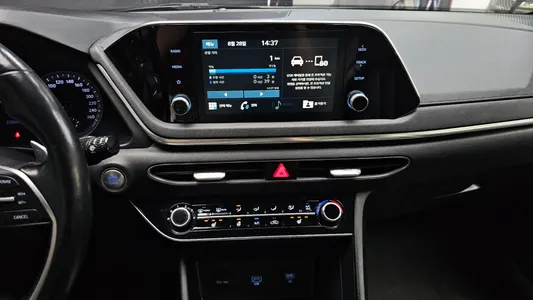 Hyundai (DN8) 2.0 LPG() 2019 13