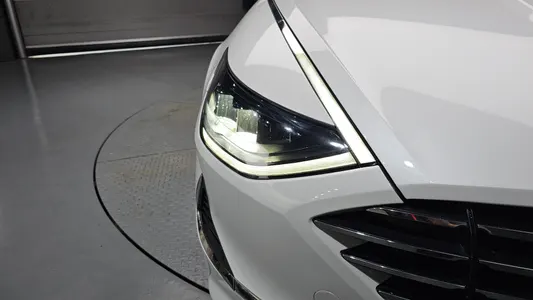 Hyundai (DN8) 2.0 LPG() 2019 22