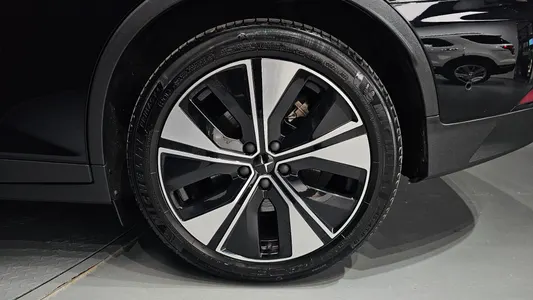 Polestar 2 2023 21
