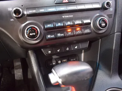 Kia 4 1.7 2WD 2016 21