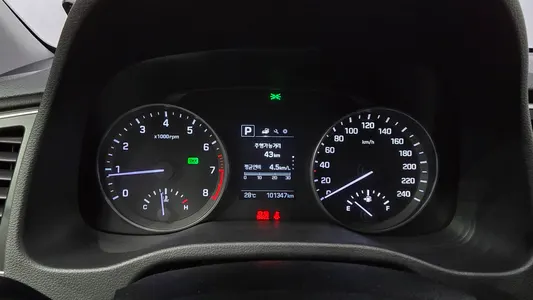 Hyundai AD 1.6 GDI 2017 8