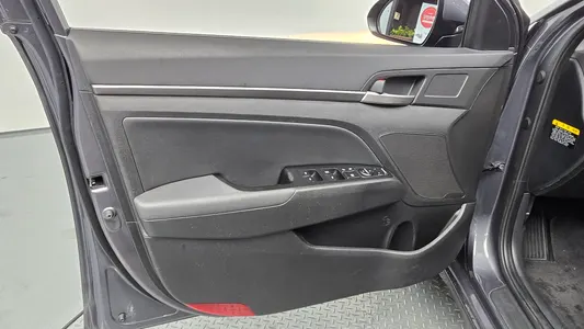 Hyundai AD 1.6 GDI 2017 21