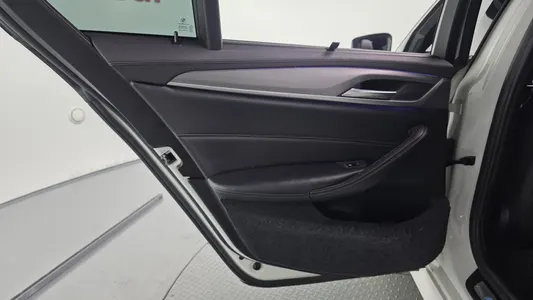 BMW 5 Series (G30) 520d xDrive M 2018 25