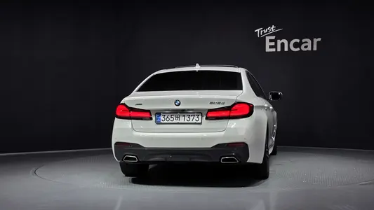 BMW 5 Series (G30) 523d xDrive M 2023 4