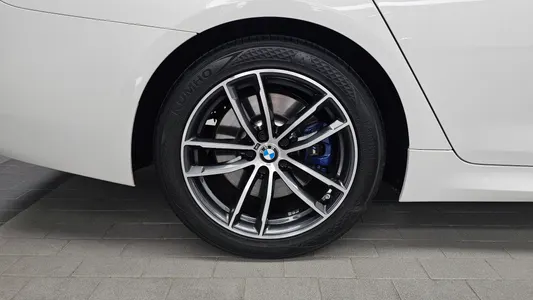 BMW 5 Series (G30) 523d xDrive M 2023 5
