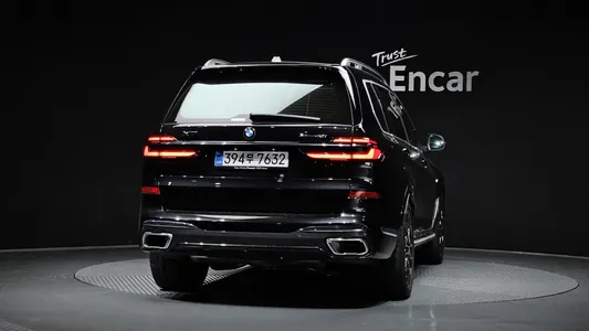BMW X7 (G07) xDrive 40i M 7 2025 4