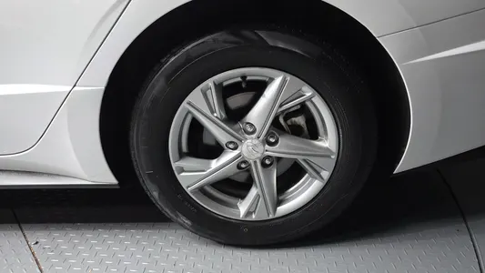 Hyundai (DN8) 2.0 LPG() 2020 5