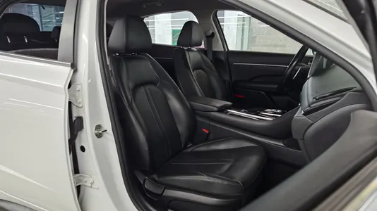 Hyundai (DN8) 2.0 LPG() 2020 11