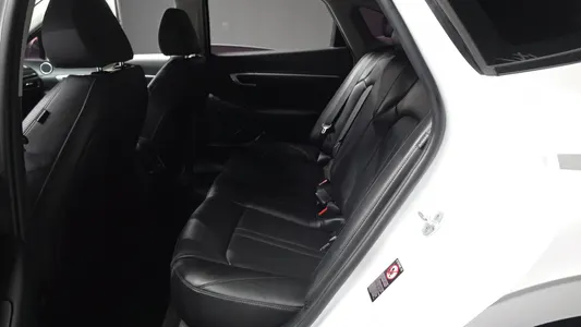 Hyundai (DN8) 2.0 LPG() 2020 26