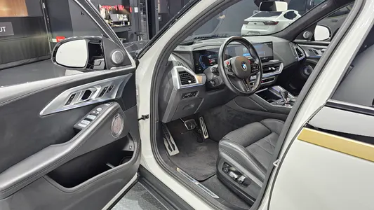 BMW XM (G09) 4.4 2023 10