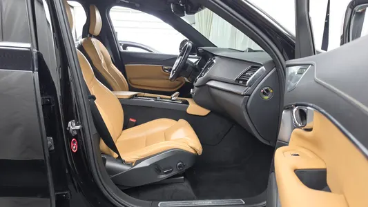 Volvo XC90 2 T8 2021 11