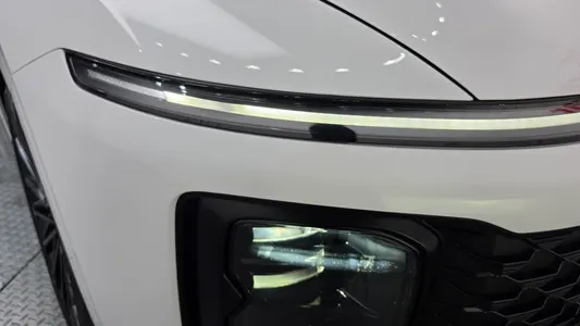 Hyundai (GN7) 2023 22