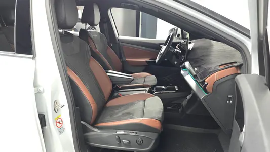 Volkswagen ID.4 2023 27