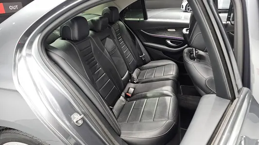 Mercedes-Benz E-Class W213 E200 2017 10