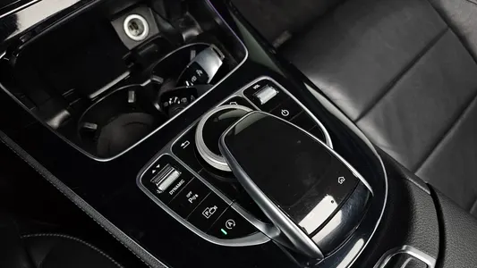 Mercedes-Benz E-Class W213 E200 2017 19