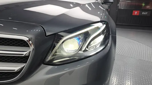 Mercedes-Benz E-Class W213 E200 2017 22