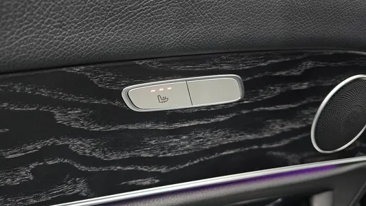 Mercedes-Benz E-Class W213 E200 2017 31