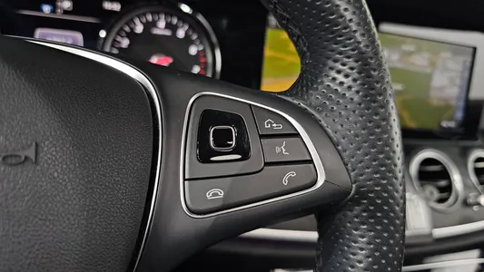 Mercedes-Benz E-Class W213 E200 2017 28