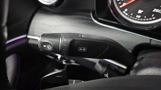 Mercedes-Benz E-Class W213 E200 2017 29