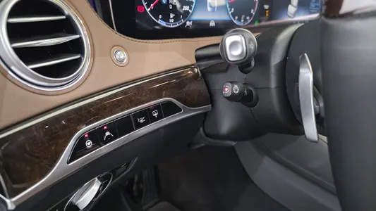 Mercedes-Benz S-Class W222 S560L 4MATIC 2019 19