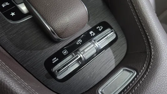 Mercedes-Benz GLS-Class X167 GLS580 4MATIC 2021 32