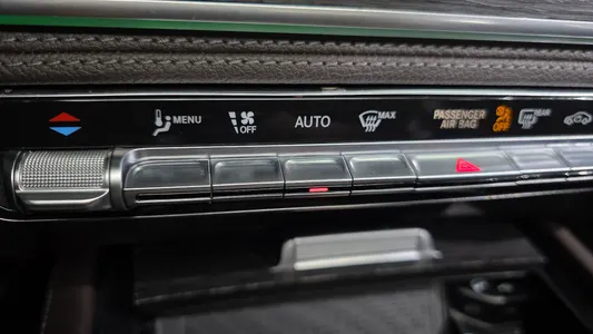 Mercedes-Benz GLS-Class X167 GLS580 4MATIC 2021 33