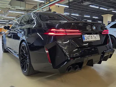 BMW M5 (G90) M5 2025 5