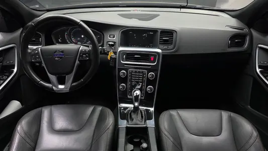 Volvo V60 T5 AWD 2015 7