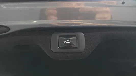 Lexus ES300h 7 2019 19