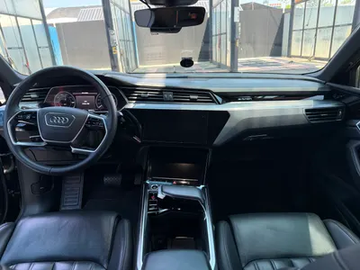 Audi e- 55 2021 5