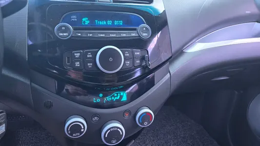 Chevrolet Spark LT 2012 15