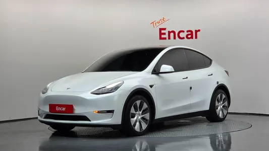 Tesla Y AWD 2021