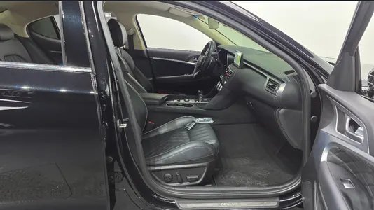 Genesis G70 3.3T 4WD 2021 11