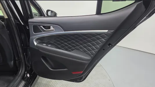 Genesis G70 3.3T 4WD 2021 25